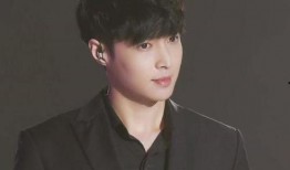 圈内知情人士爆料张艺兴,圈内人士曝惊人内幕